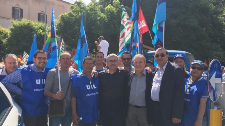 Edili, il giorno della protesta a Palermo