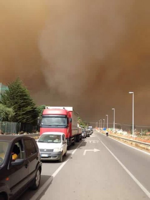 Incendi, La Bua: “La Sicilia brucia. Governo regionale sempre in ritardo e incapace di gestire settore e lavoratori”.